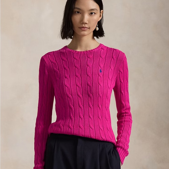 SOLD Ralph Lauren Women's Cable V-Neck Sweater - Picture 3 of 7